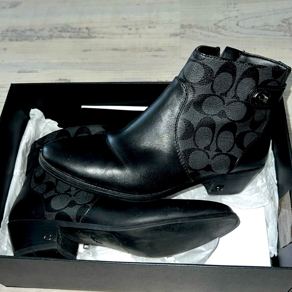 Coach Fall/Winter booties! 🍂❄️🍃